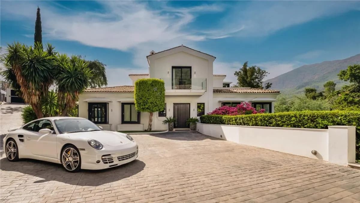 Villa Horizon 77 — El Madroñal Private Estate, Benahavis view 3