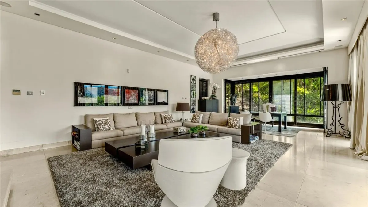 Villa Horizon 77 — El Madroñal Private Estate, Benahavis view 7