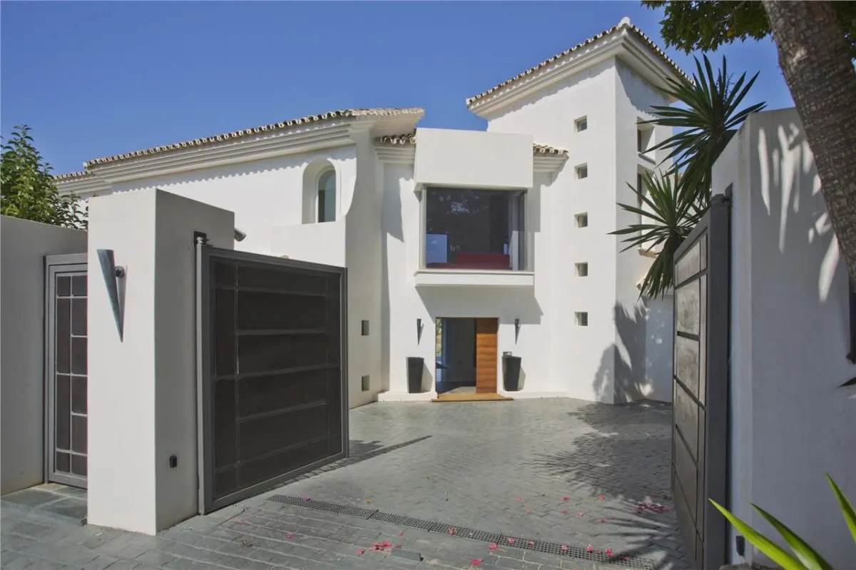 The Golden Mile Architectural Residence 154 — Marbella view 8