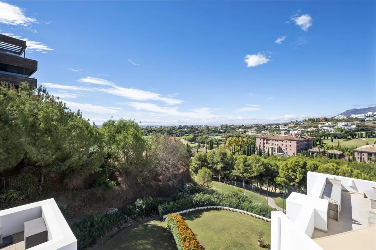 Panoramic Horizon Penthouse 81 — La Zagaleta, Benahavis view 19