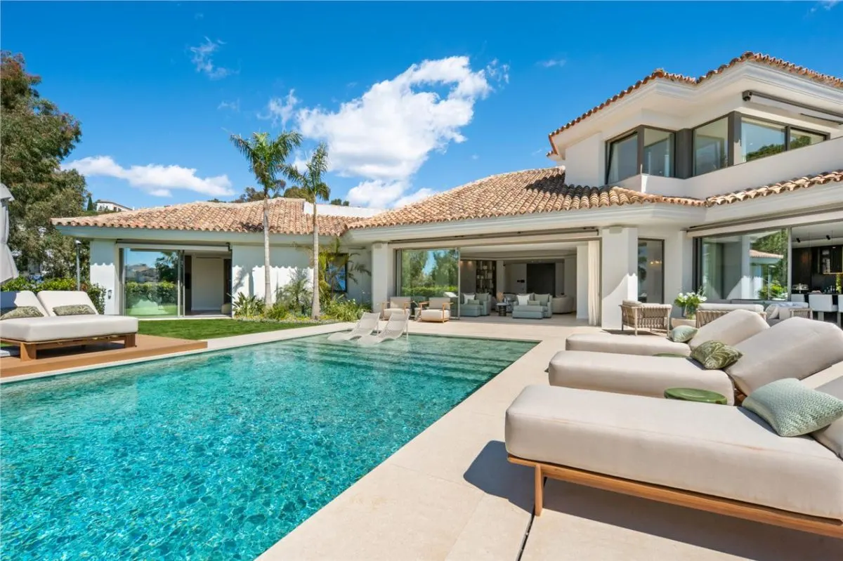 The El Madroñal Architectural Residence 50 — Benahavis view 8