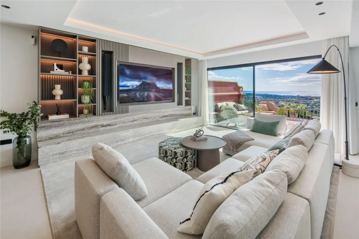 Panoramic Horizon Penthouse 93 — Nagüeles, Benahavis — Photograph 1