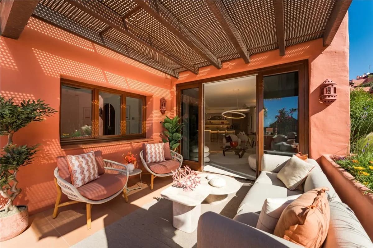 Panoramic Coastal Penthouse 167 — El Paraíso, Estepona view 3