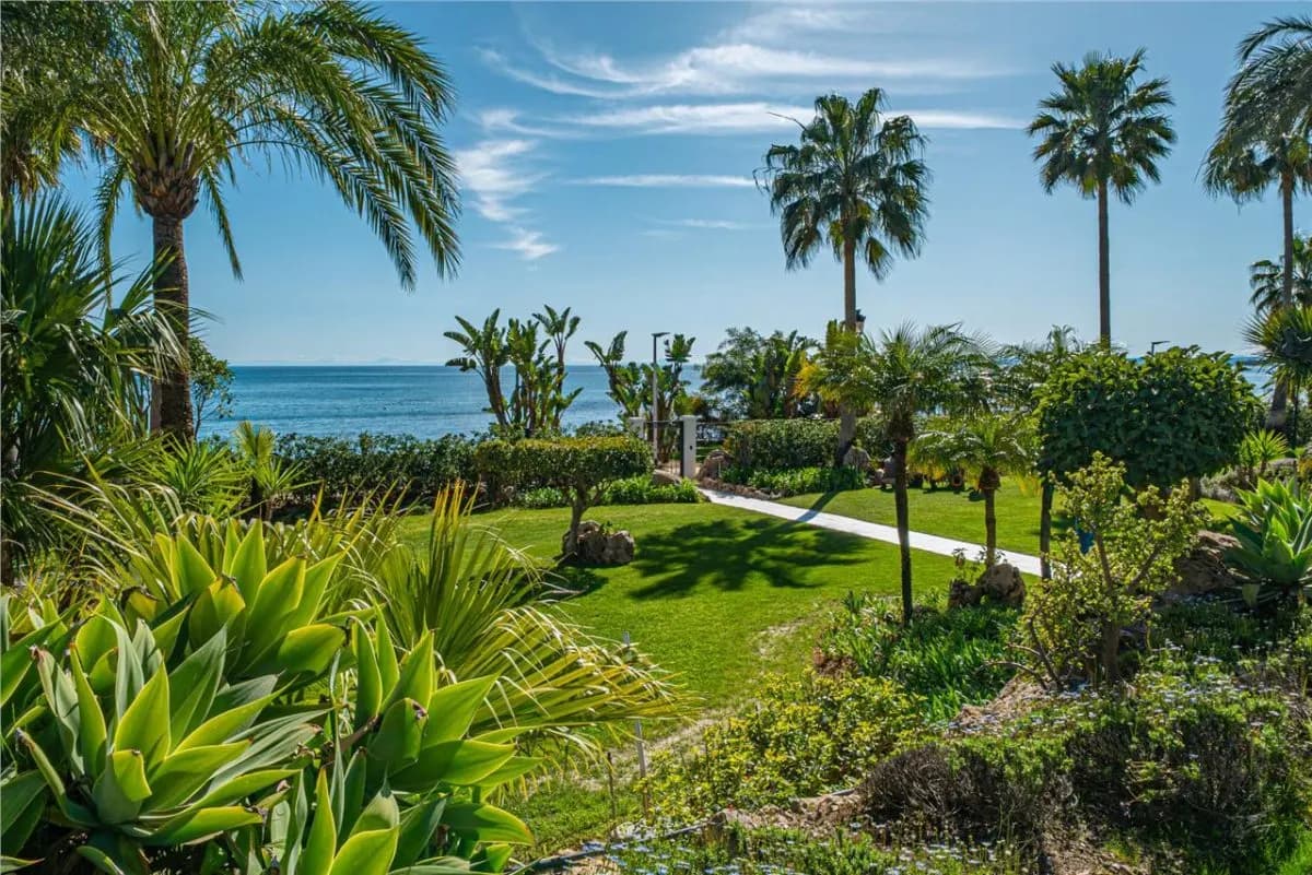 Villa Horizon 125 — Bel Air Private Estate, Estepona view 22