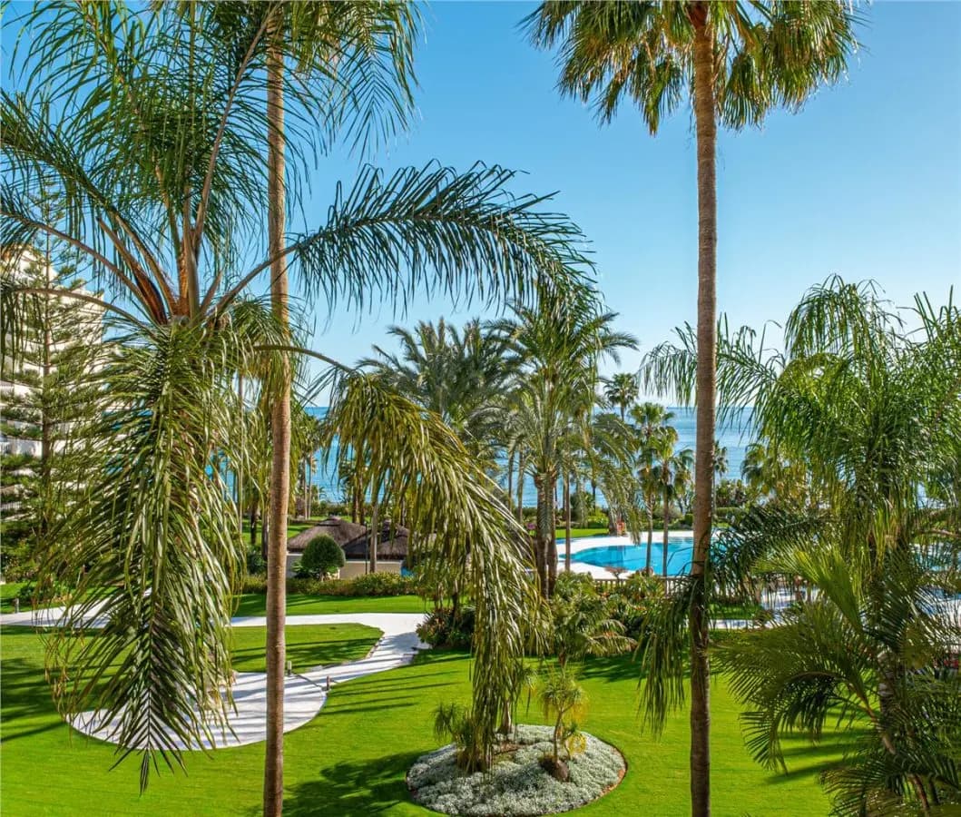 Villa Horizon 125 — Bel Air Private Estate, Estepona view 24
