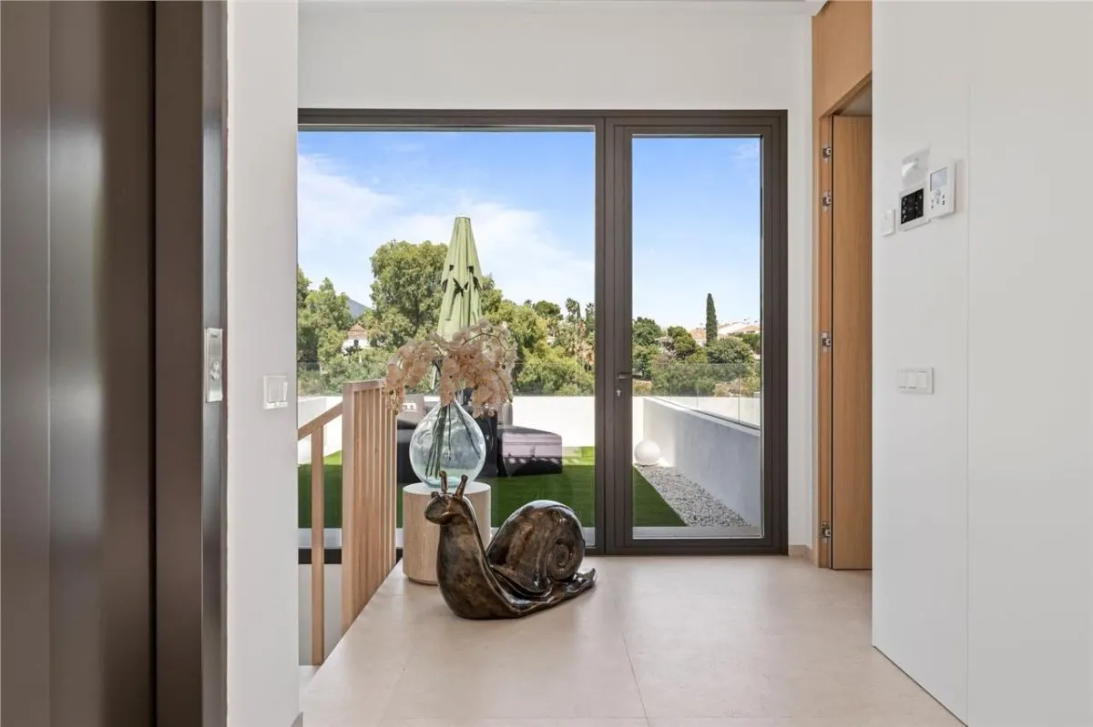Villa Horizon 95 — Calahonda Private Estate, Benahavis view 17