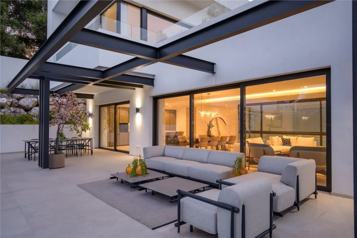 Villa Horizon 95 — Calahonda Private Estate, Benahavis view 3