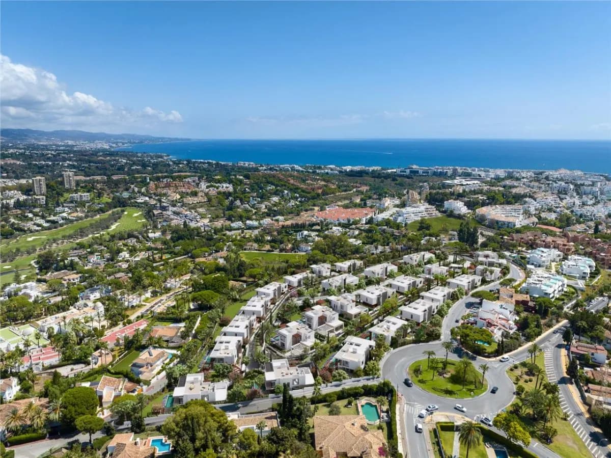 The Altos de Puente Romano Architectural Residence 70 — Marbella view 14
