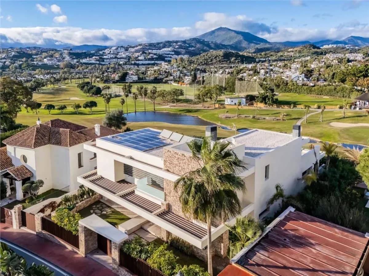 Contemporary Mediterranean Villa 59 — Marbella East, Marbella view 2