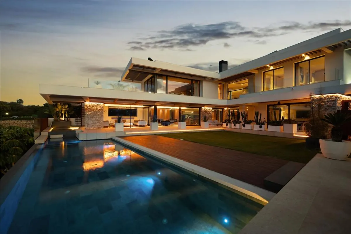 Contemporary Mediterranean Villa 59 — Marbella East, Marbella view 23