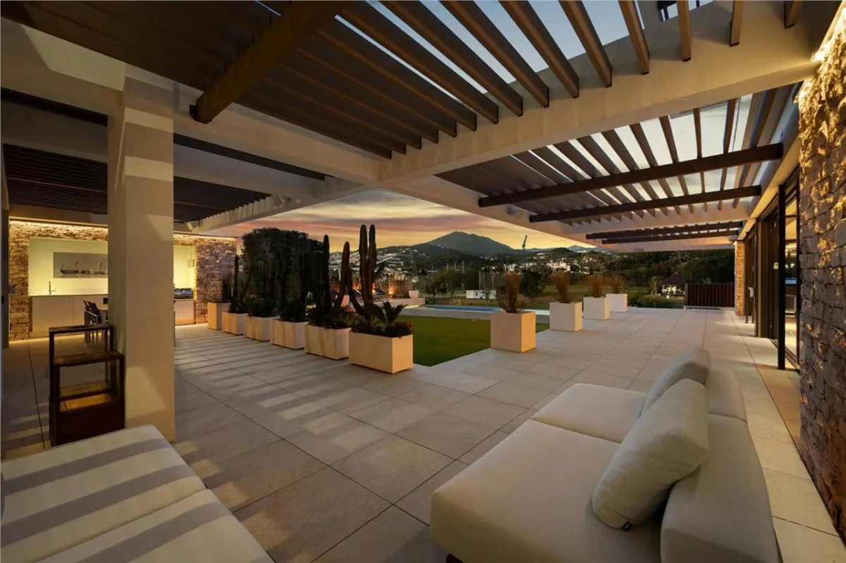Contemporary Mediterranean Villa 59 — Marbella East, Marbella view 24