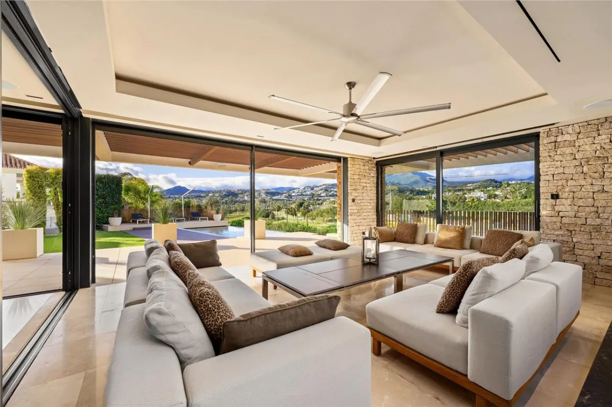 Contemporary Mediterranean Villa 59 — Marbella East, Marbella view 4