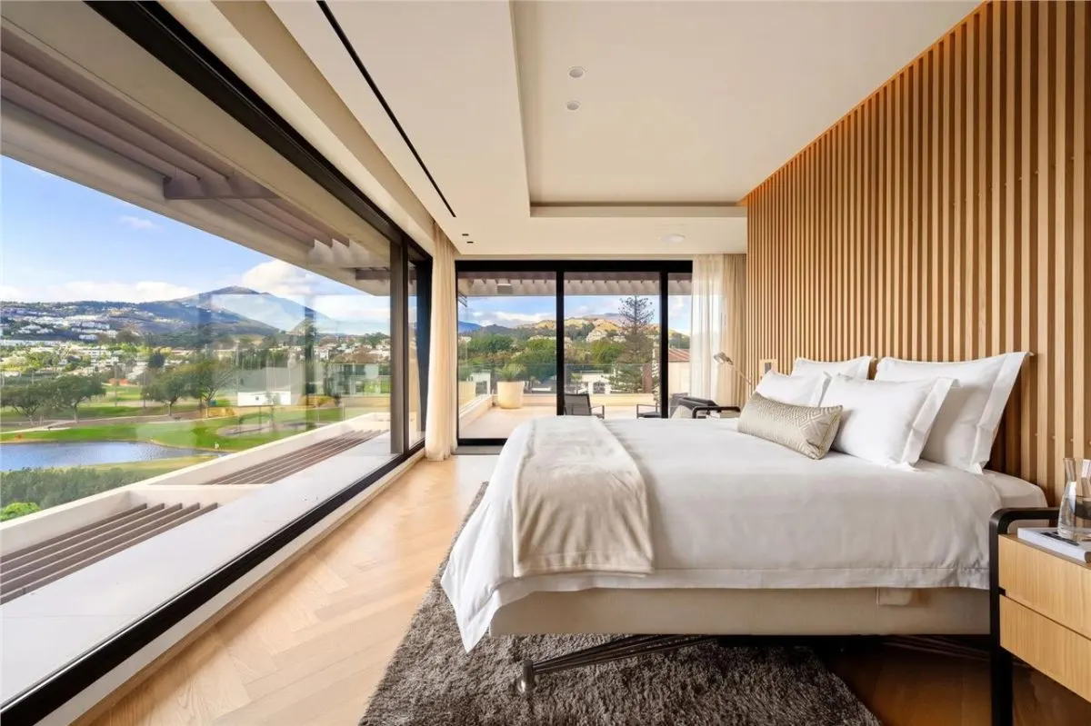 Contemporary Mediterranean Villa 59 — Marbella East, Marbella view 10
