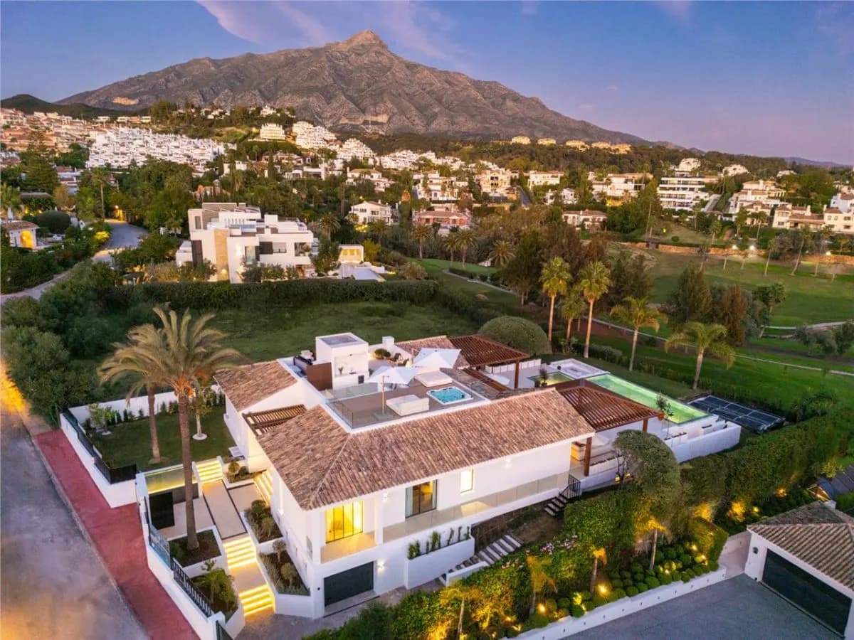 Villa Horizon 36 — Sierra Blanca Private Estate, Marbella view 25