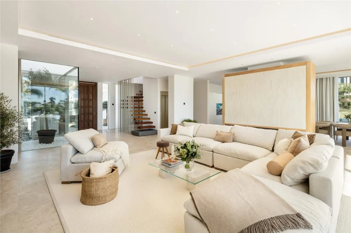 Villa Horizon 36 — Sierra Blanca Private Estate, Marbella view 8