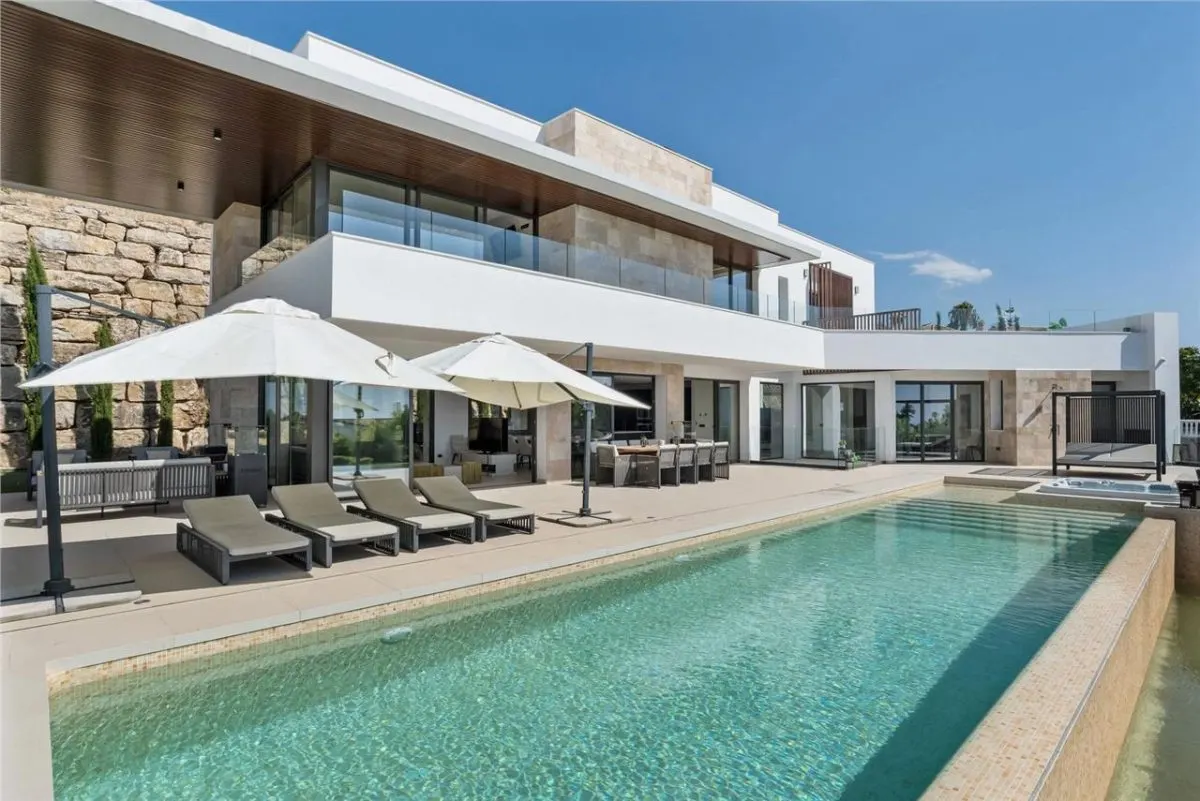 Contemporary Mediterranean Villa 135 — La Heredia, Benahavis — Photograph 1