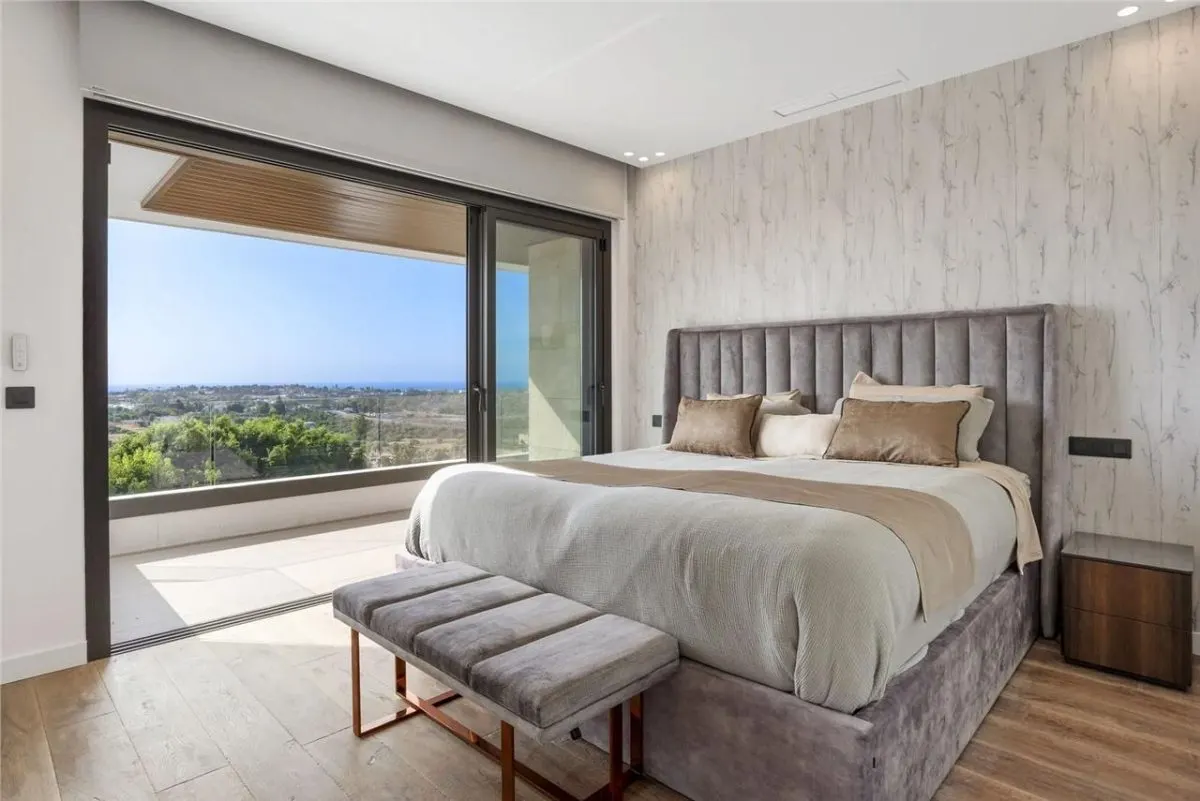 Contemporary Mediterranean Villa 135 — La Heredia, Benahavis view 17