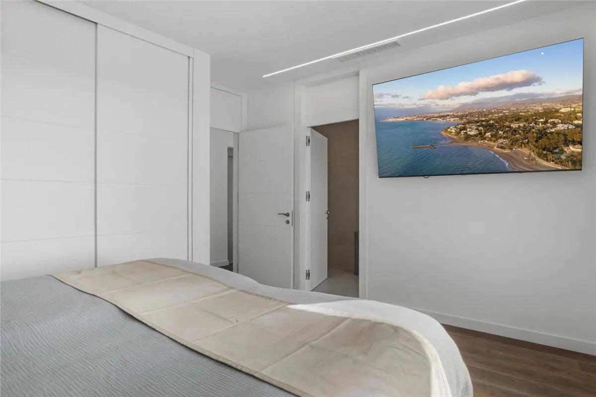Contemporary Mediterranean Villa 135 — La Heredia, Benahavis view 20