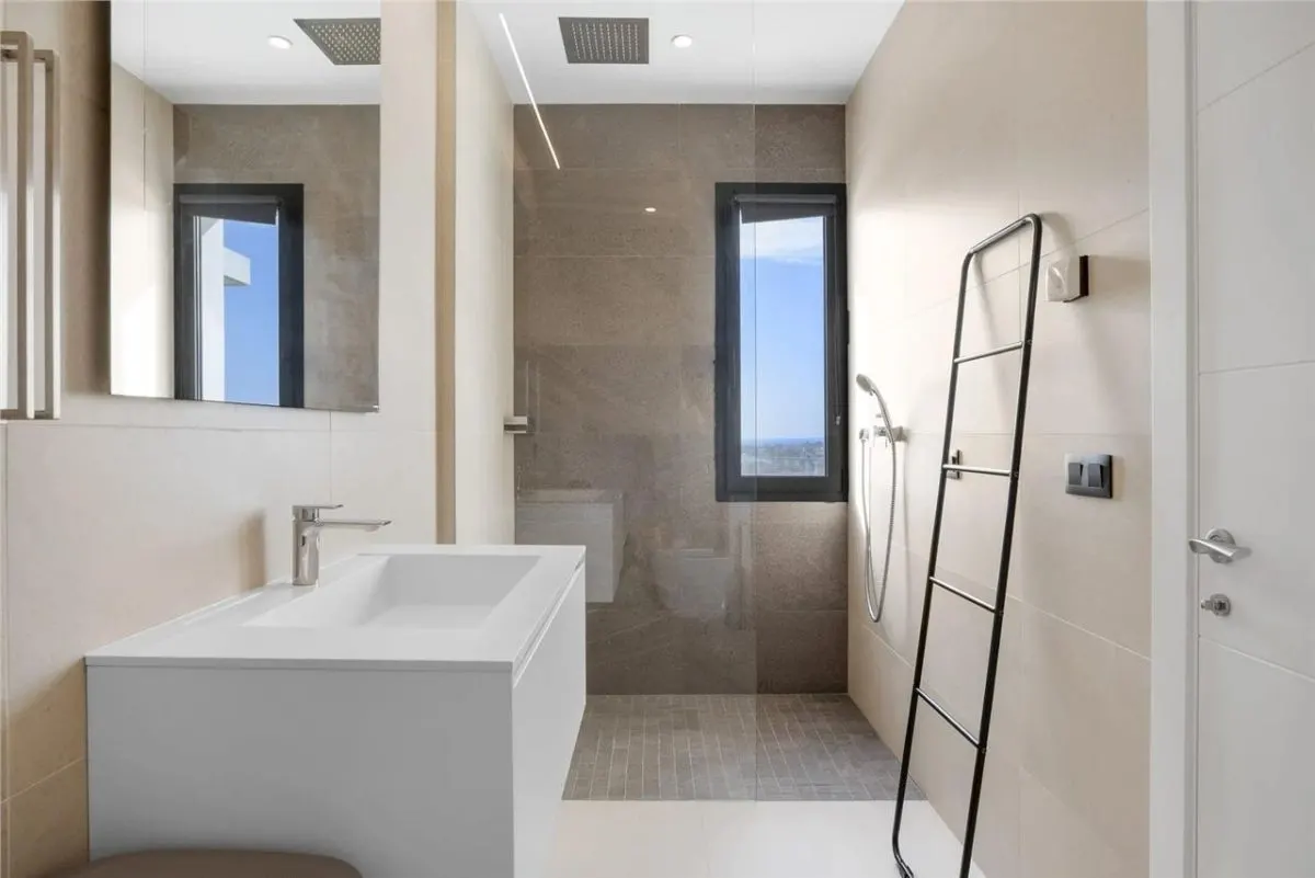 Contemporary Mediterranean Villa 135 — La Heredia, Benahavis view 21