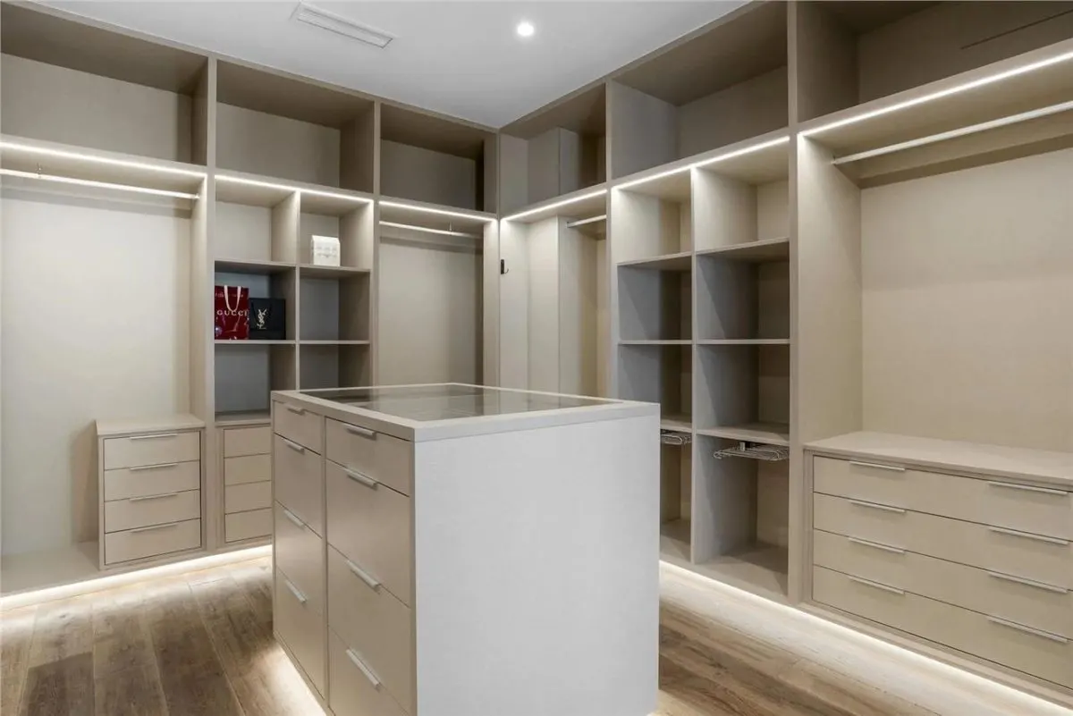 Contemporary Mediterranean Villa 135 — La Heredia, Benahavis view 22