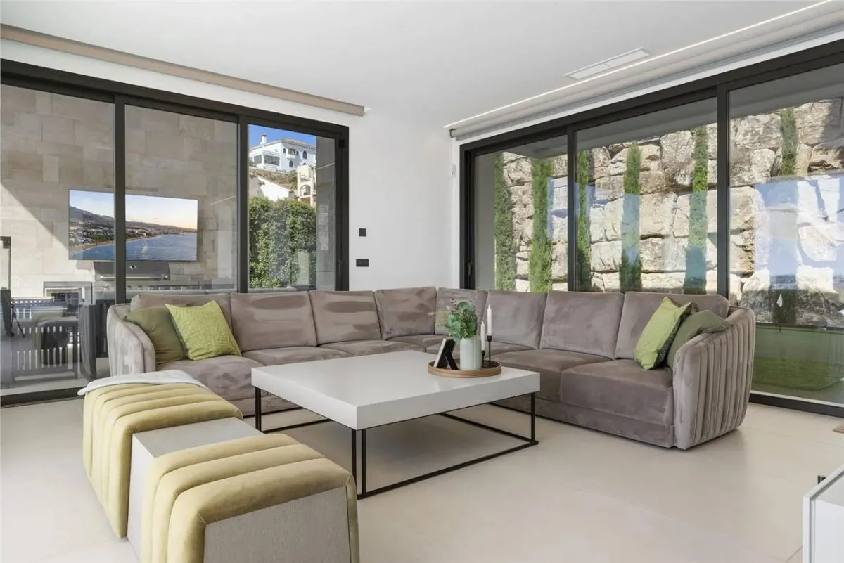 Contemporary Mediterranean Villa 135 — La Heredia, Benahavis view 4