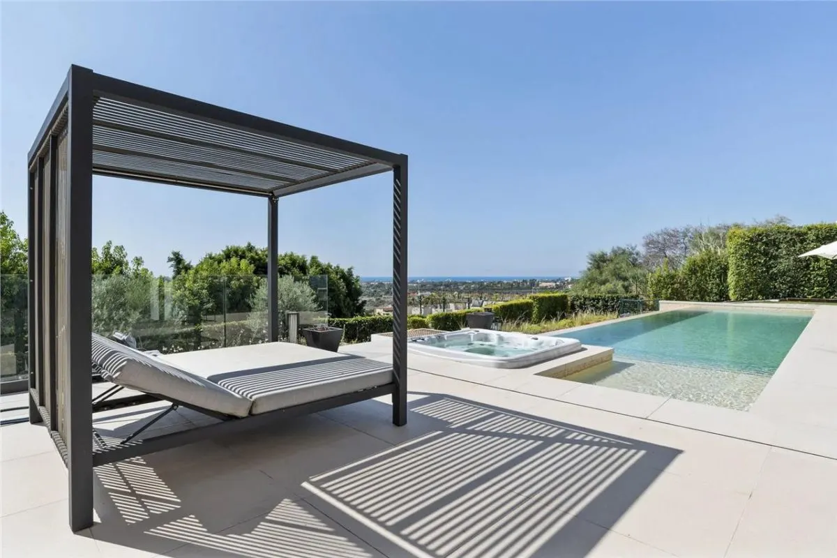 Contemporary Mediterranean Villa 135 — La Heredia, Benahavis view 5