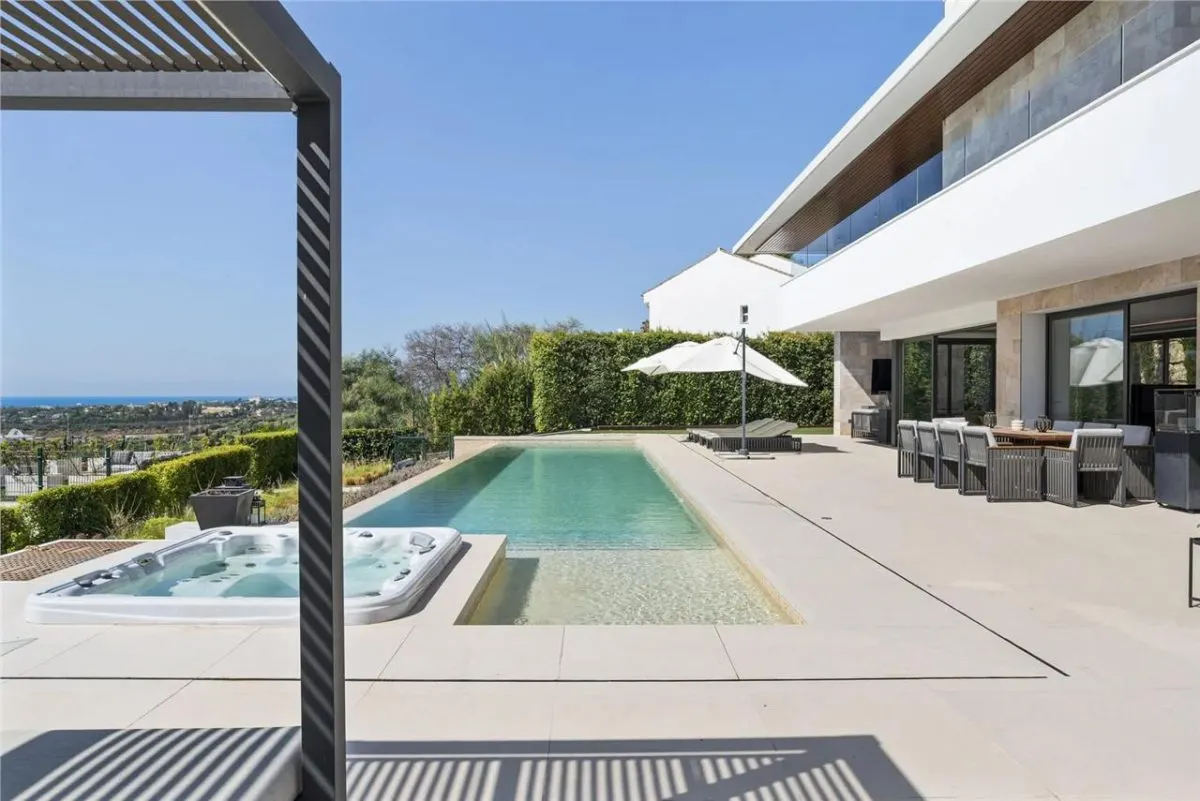 Contemporary Mediterranean Villa 135 — La Heredia, Benahavis view 6