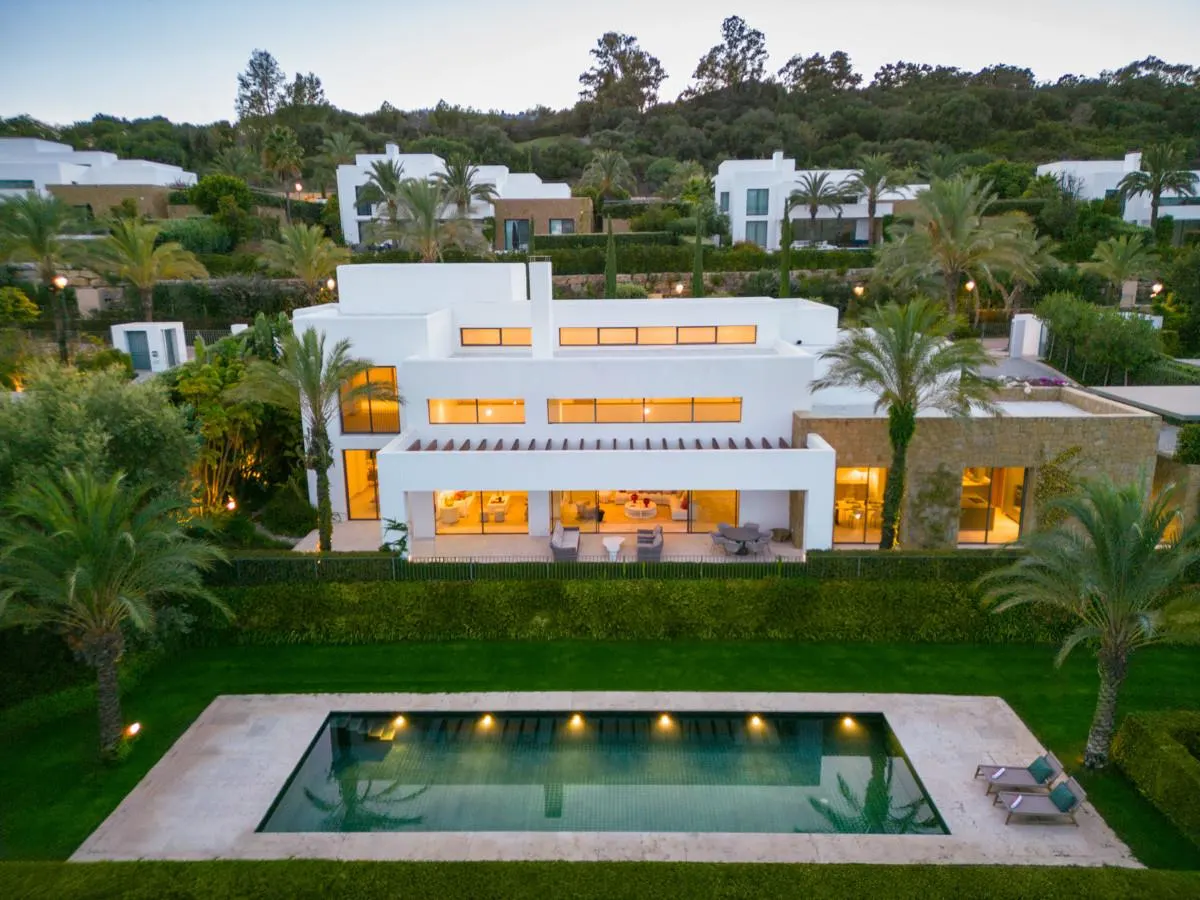 Private Belvedere Estate 108 — Doña Julia, Casares view 2