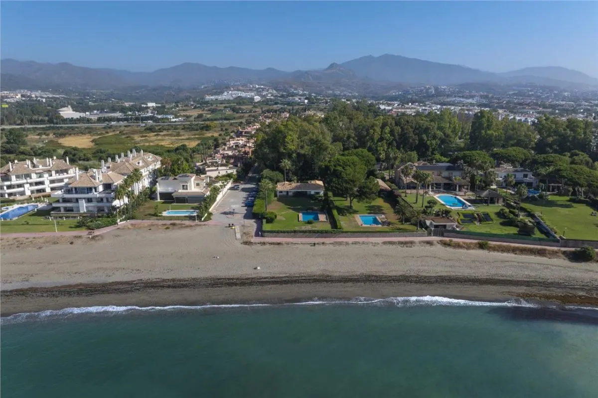 Villa Horizon 98 — Sierra Blanca Private Estate, Estepona view 14