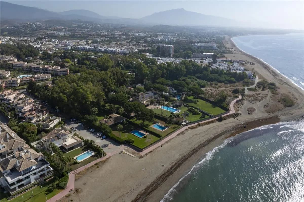 Villa Horizon 98 — Sierra Blanca Private Estate, Estepona view 18