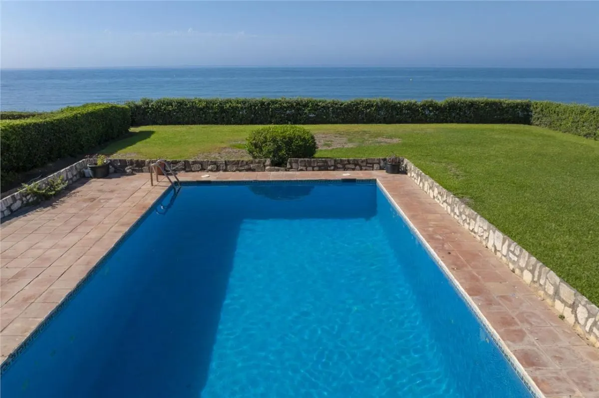 Villa Horizon 98 — Sierra Blanca Private Estate, Estepona view 4