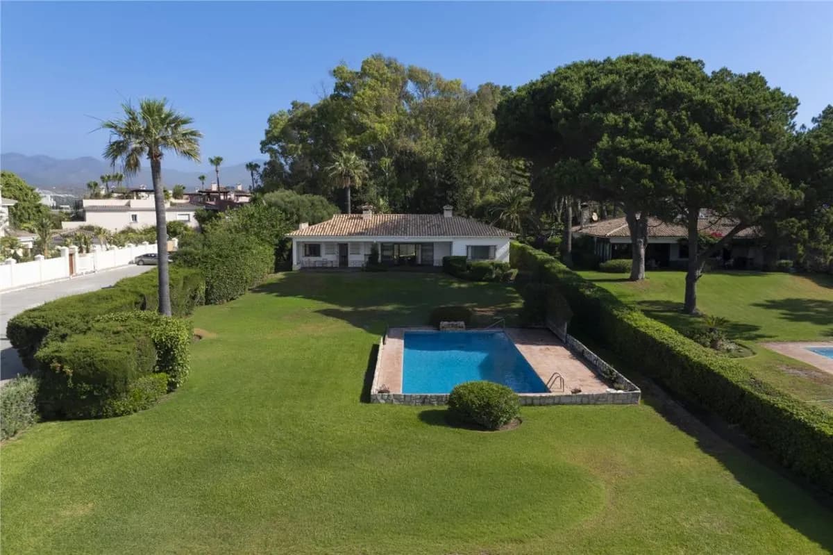 Villa Horizon 98 — Sierra Blanca Private Estate, Estepona view 6