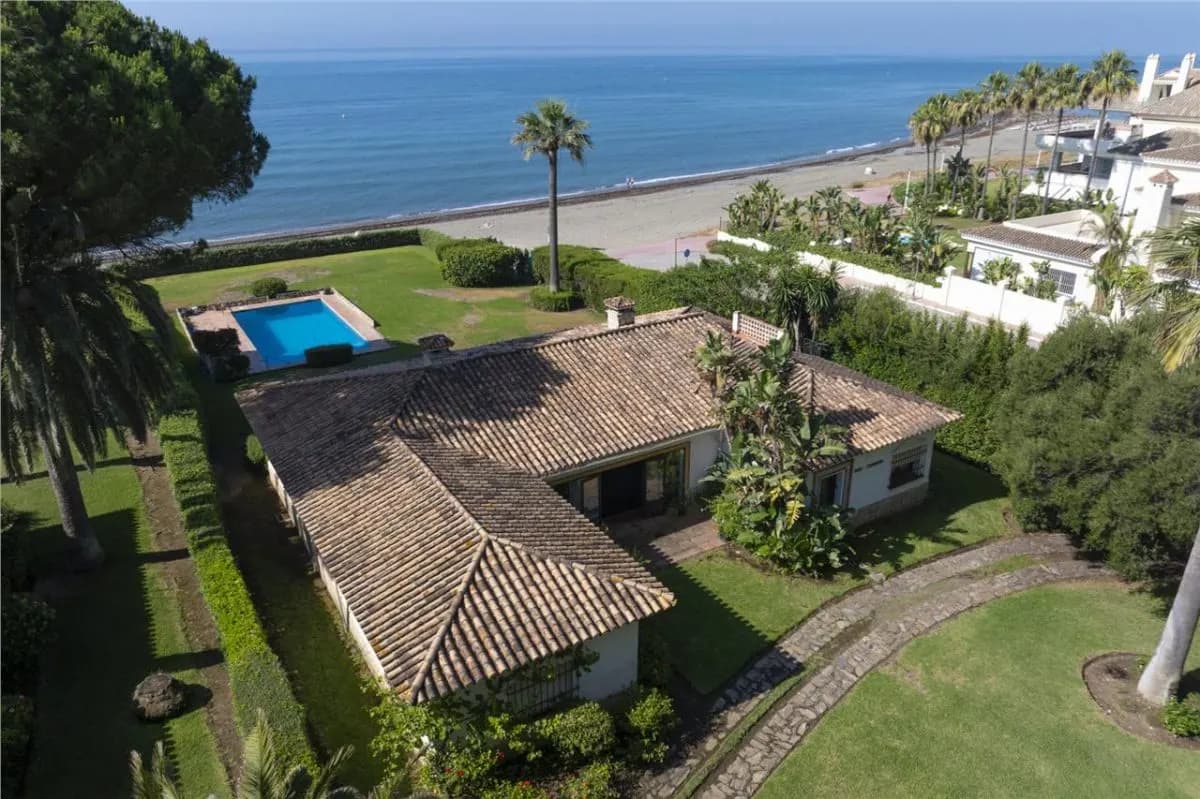 Villa Horizon 98 — Sierra Blanca Private Estate, Estepona view 9