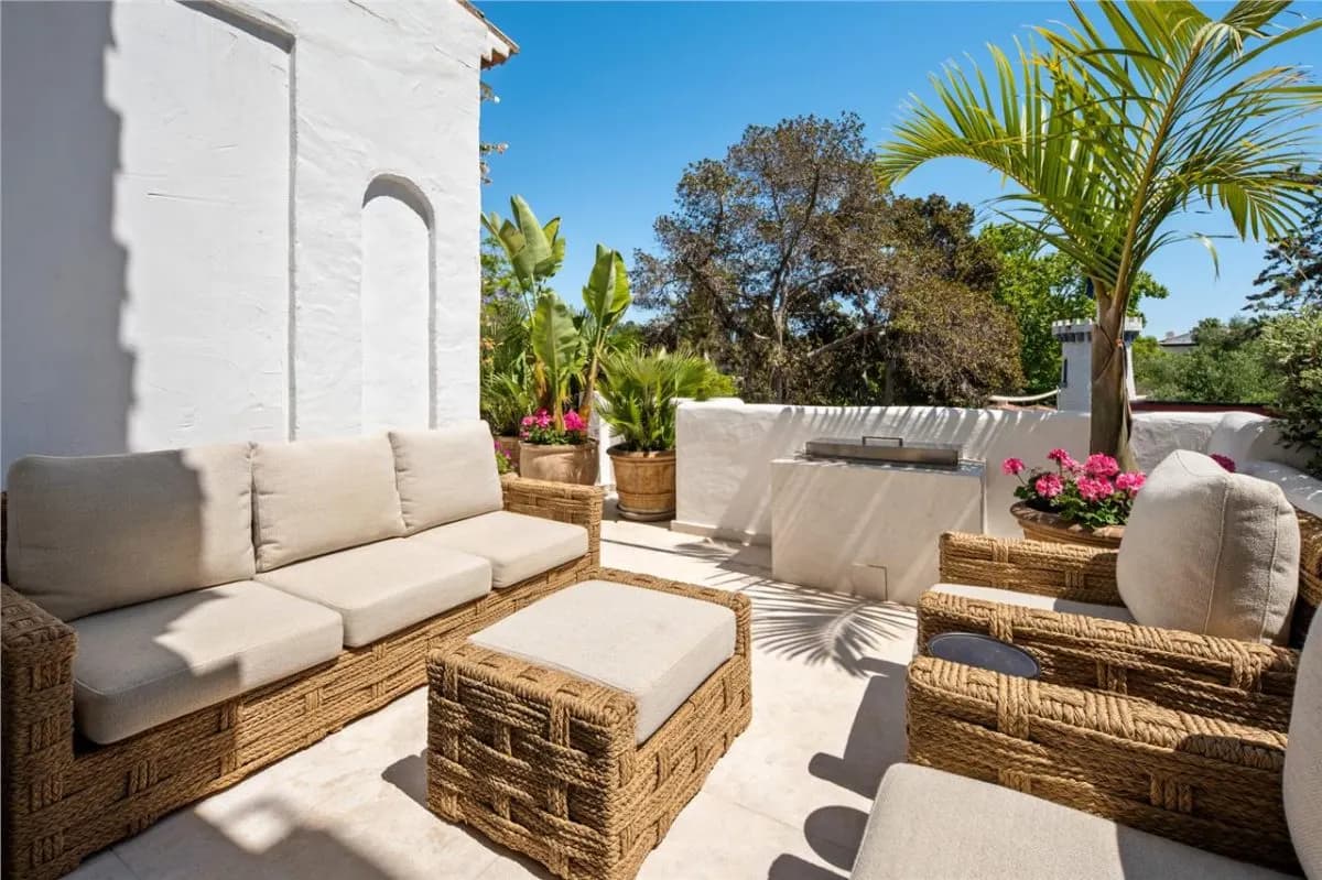 Villa Horizon 161 — Altos de Puente Romano Private Estate, Marbella view 25
