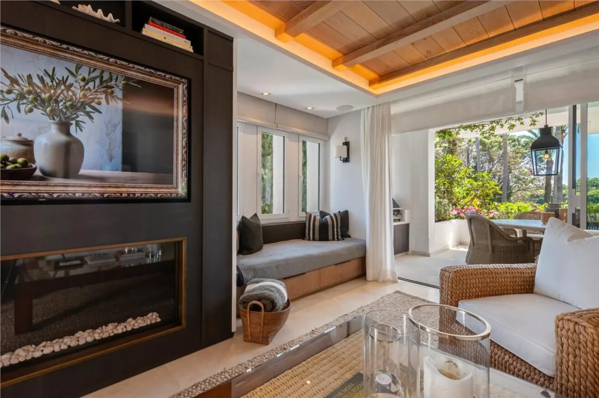 Villa Horizon 161 — Altos de Puente Romano Private Estate, Marbella view 8