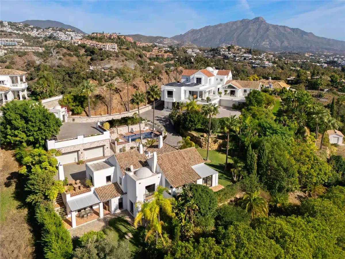 Villa Horizon 40 — La Quinta Private Estate, Benahavis view 2