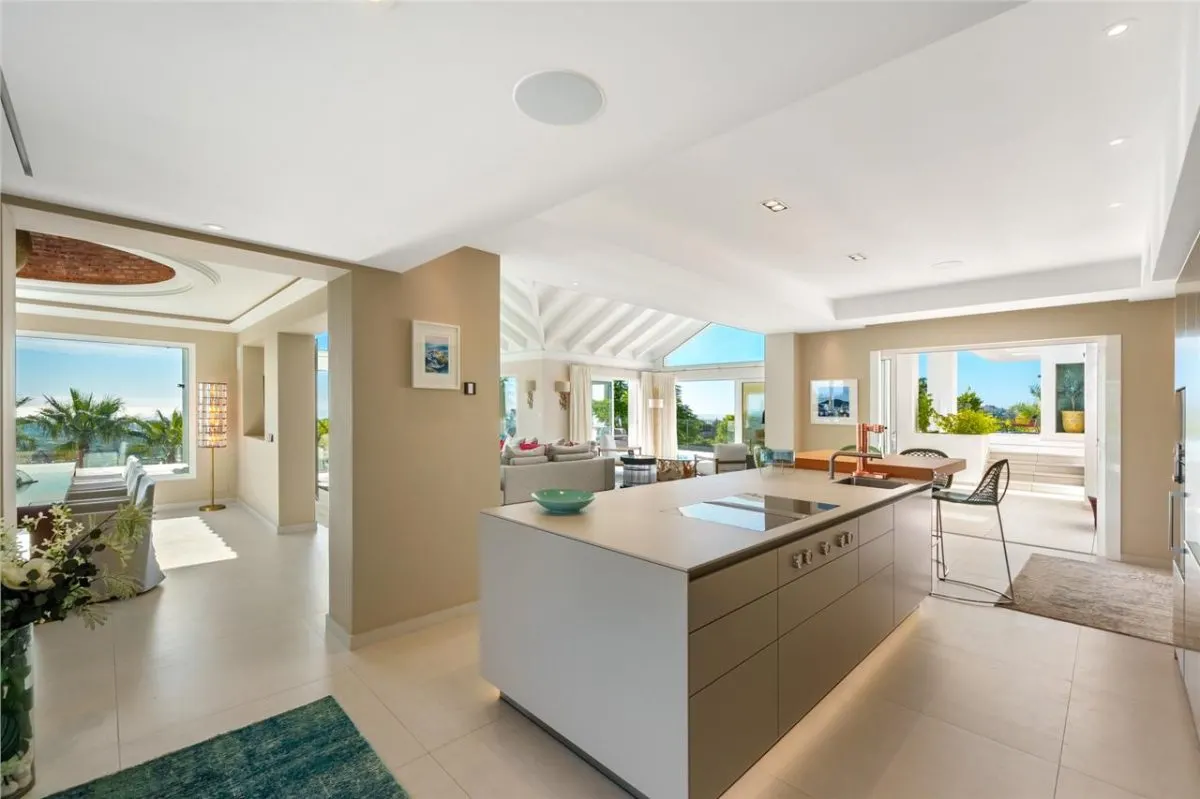 Villa Horizon 40 — La Quinta Private Estate, Benahavis view 9