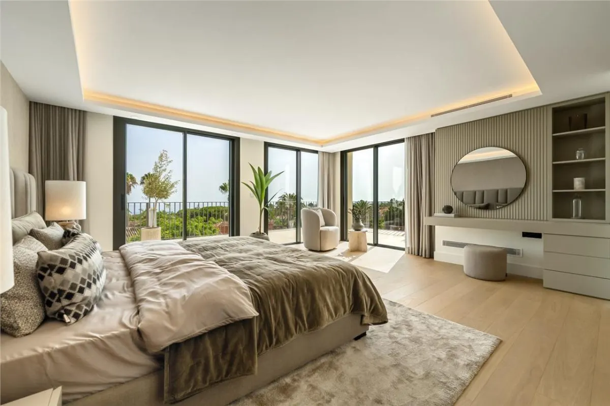 Villa Horizon 47 — Los Monteros Private Estate, Marbella view 11