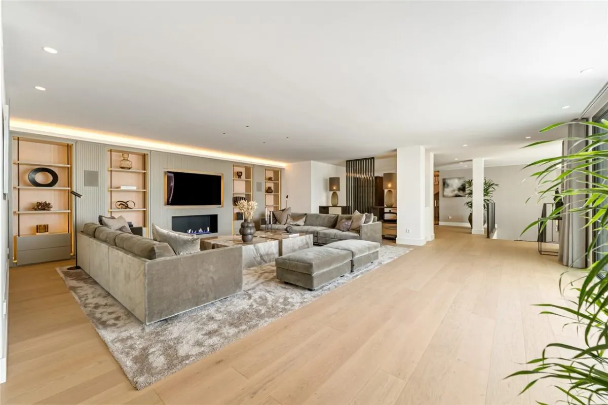 Villa Horizon 47 — Los Monteros Private Estate, Marbella view 25