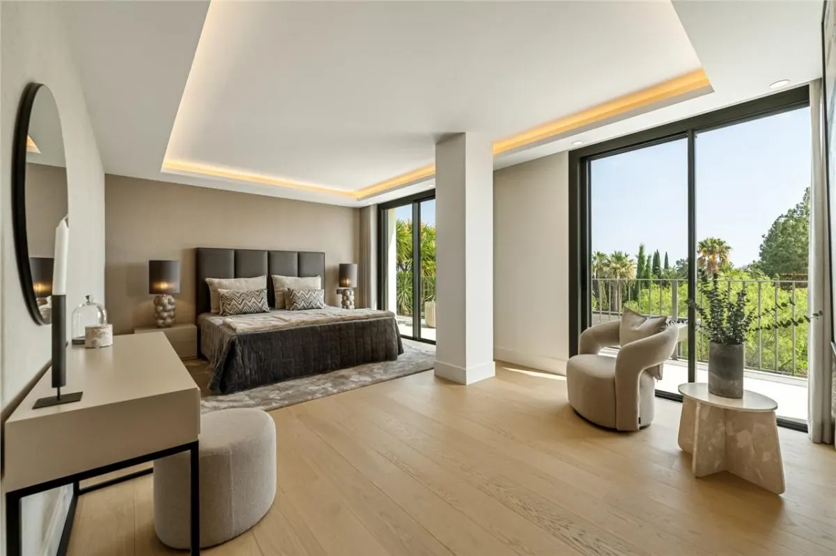 Villa Horizon 47 — Los Monteros Private Estate, Marbella view 5