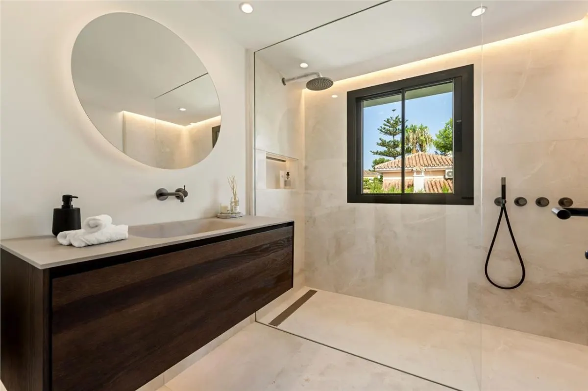Villa Horizon 47 — Los Monteros Private Estate, Marbella view 6
