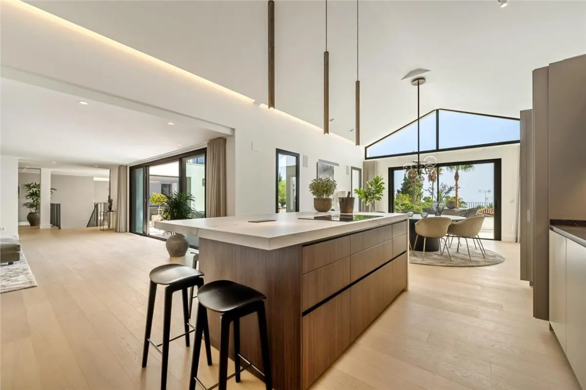 Villa Horizon 47 — Los Monteros Private Estate, Marbella view 9