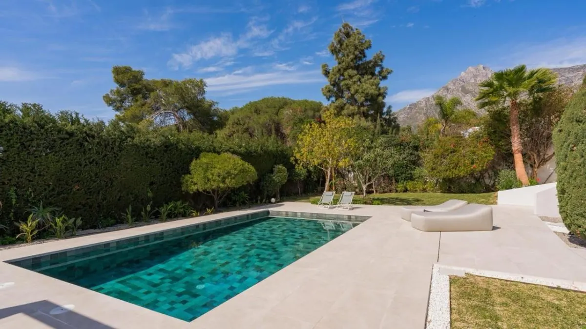Contemporary Mediterranean Villa 123 — Rio Real, Marbella view 2
