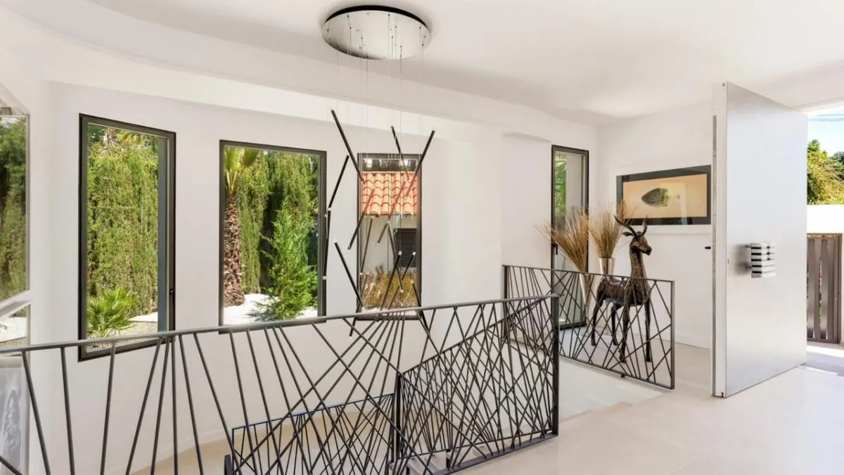 Contemporary Mediterranean Villa 123 — Rio Real, Marbella view 16