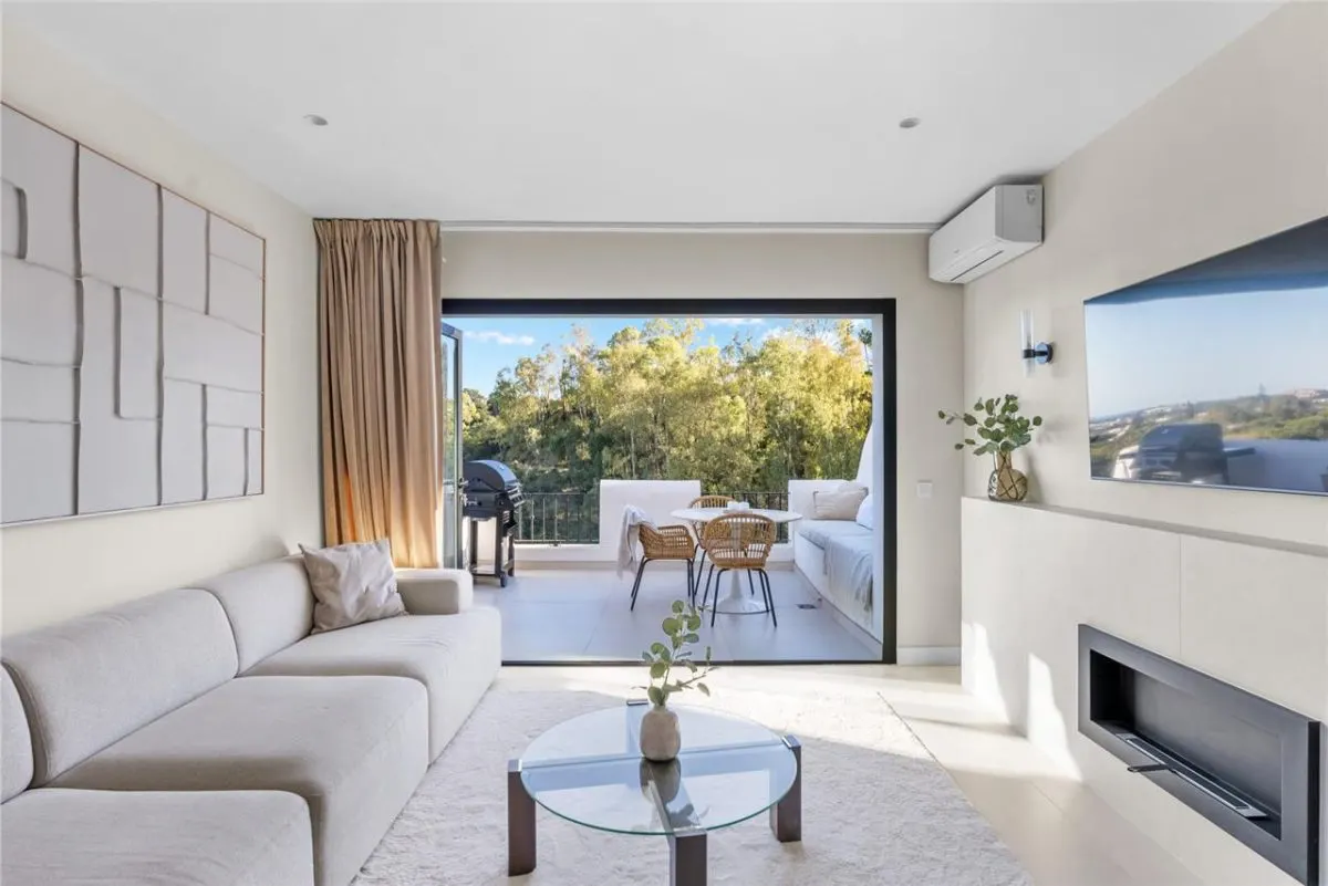 Executive Coastal Residence 112 — San Pedro Beachside, Benahavis view 3