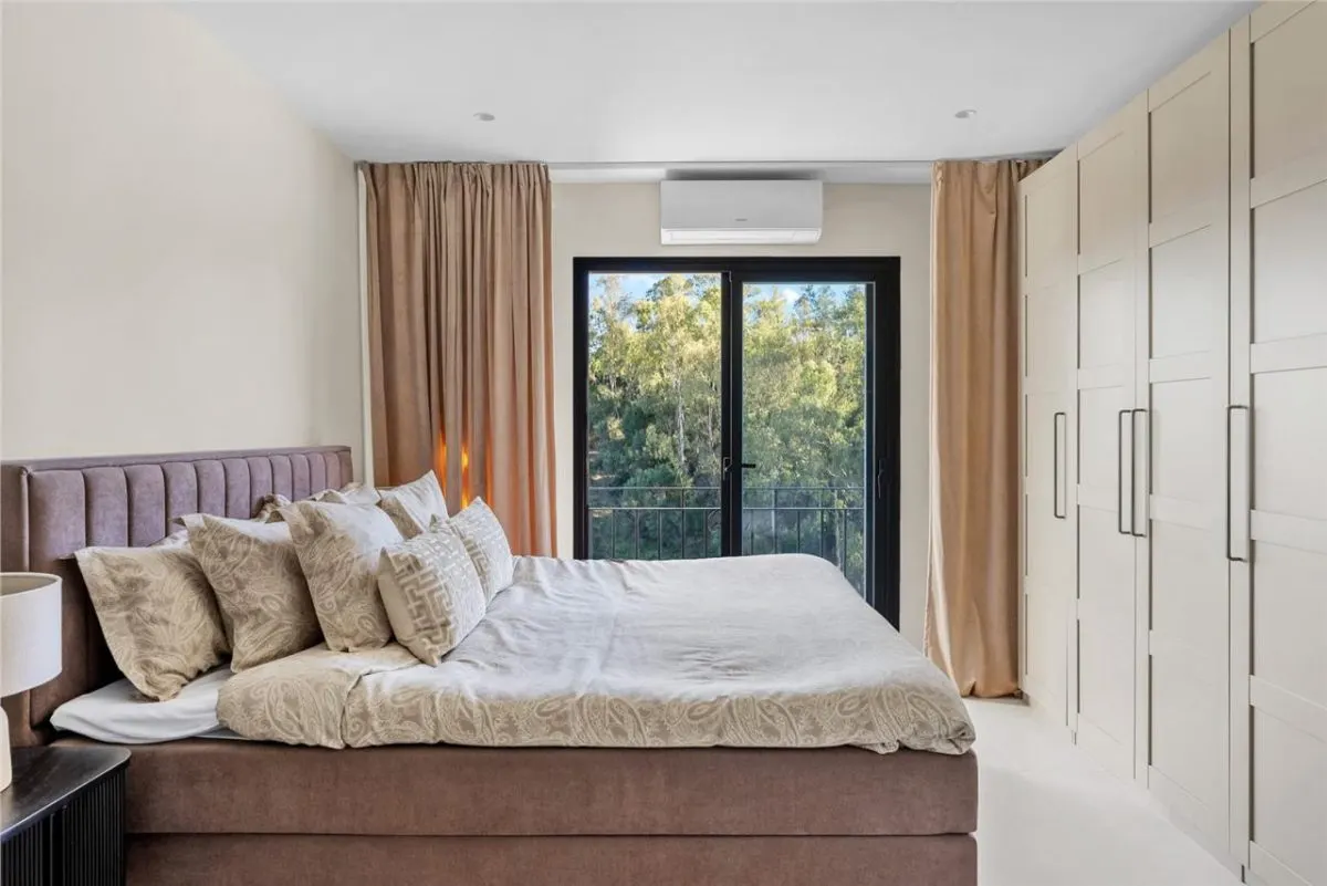 Executive Coastal Residence 112 — San Pedro Beachside, Benahavis view 9