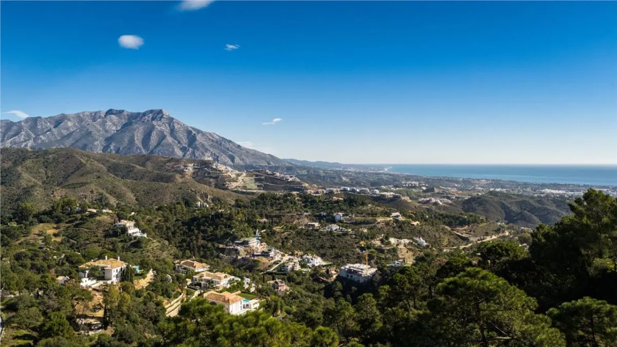 Sovereign Estate Development Plot 116 — Nueva Andalucía, Benahavis view 2