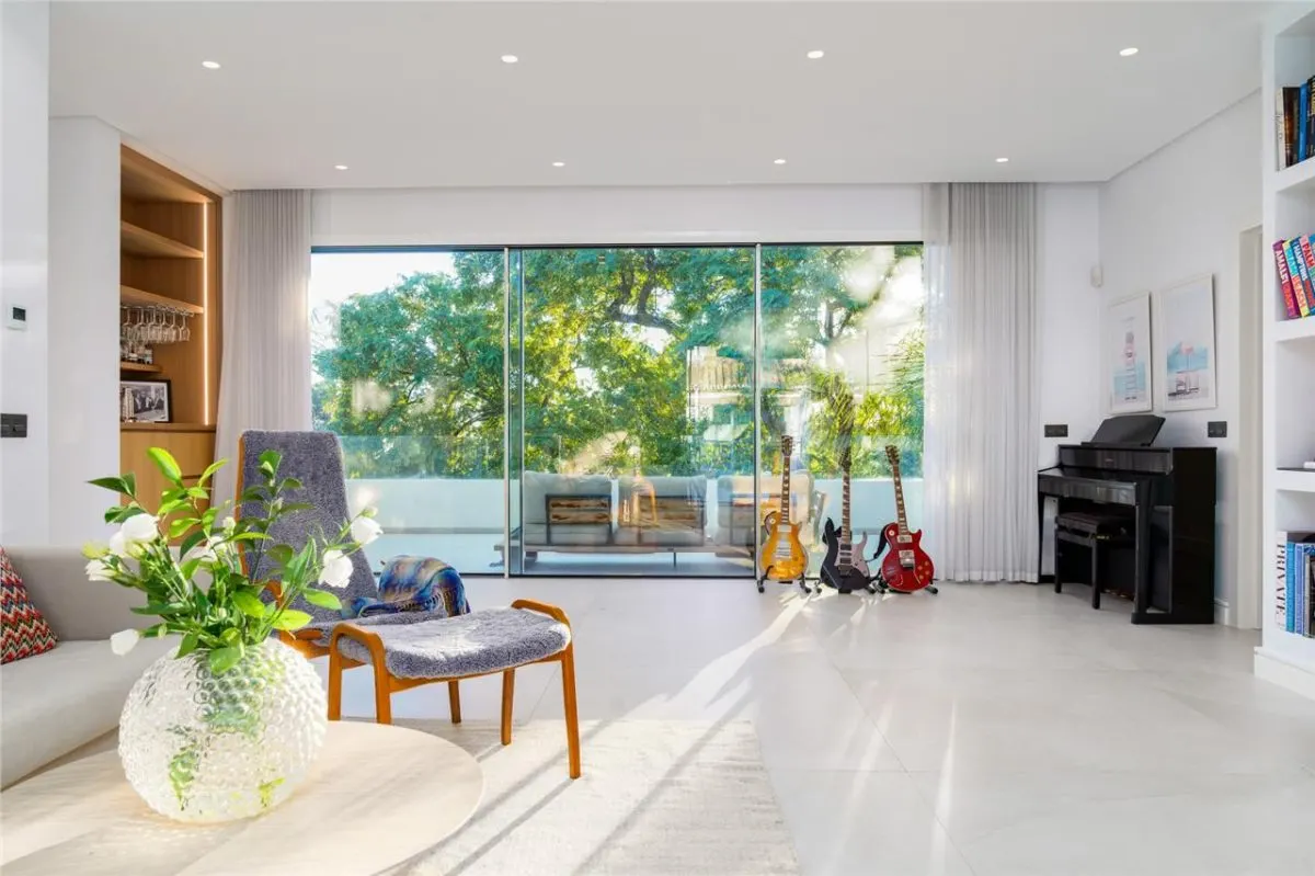 Villa Horizon 120 — Los Monteros Private Estate, Marbella view 3