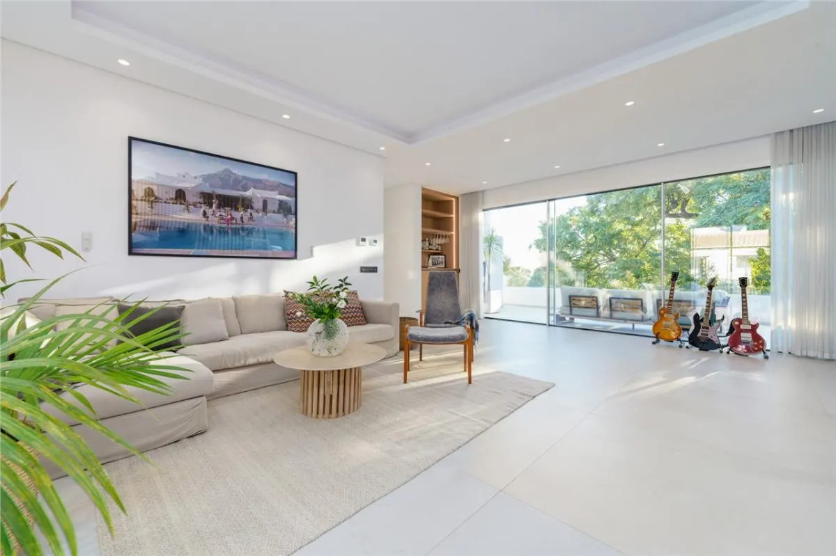 Villa Horizon 120 — Los Monteros Private Estate, Marbella view 4