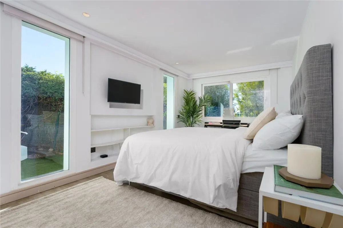 Villa Horizon 120 — Los Monteros Private Estate, Marbella view 10